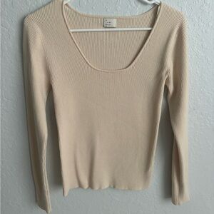 Target - A New Day - Beige Ribbed Knit Fabric scoop neck sweater. Women’s Large